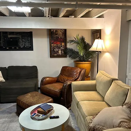 Pet Friendly Private Studio Apartment